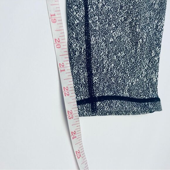 ECHT Gray White Speckle Pattern High Waisted Jacquard Textured Leggings Small - Picture 5 of 7